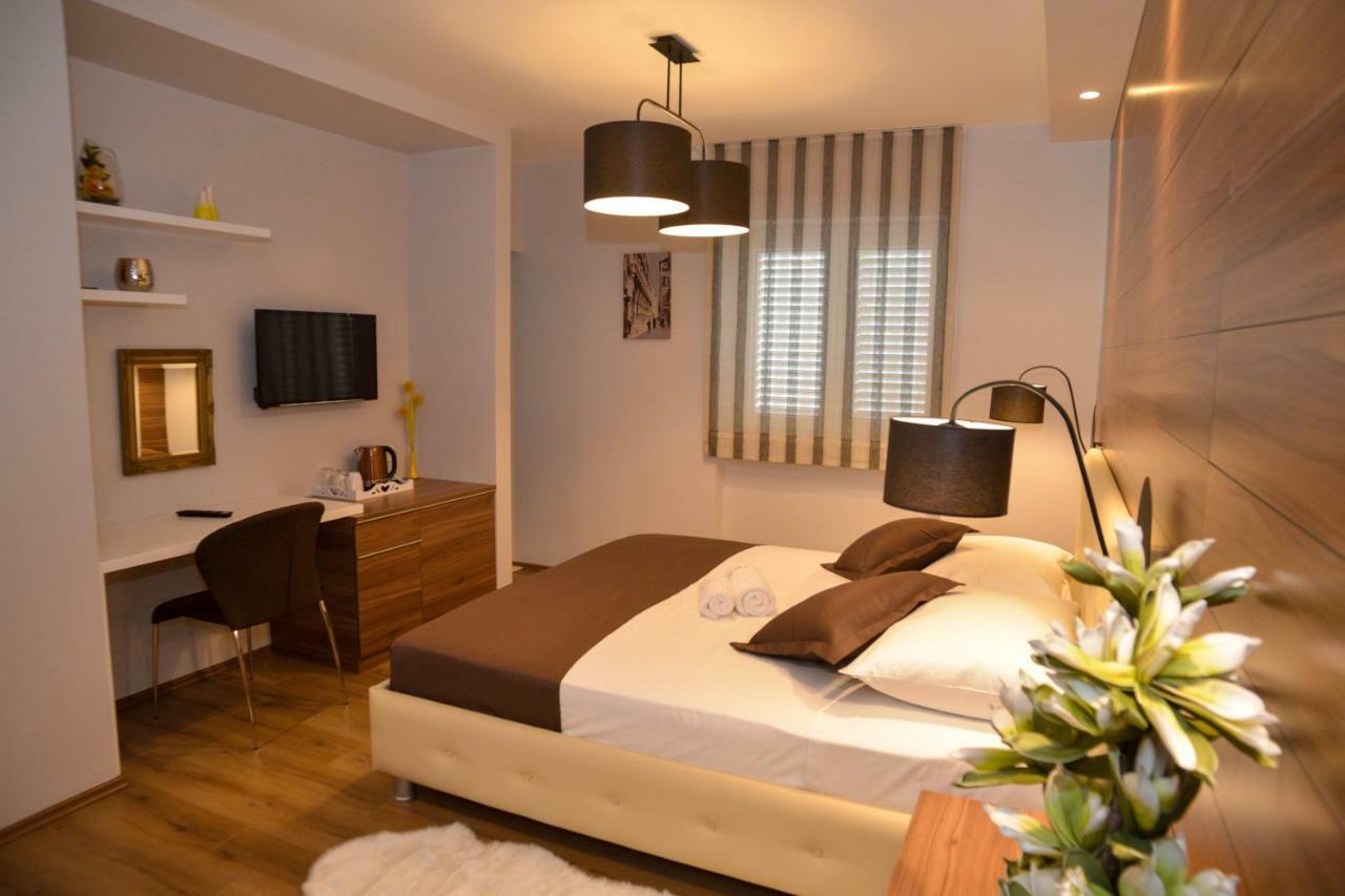 Guest House Crisogono Zadar Ngoại thất bức ảnh